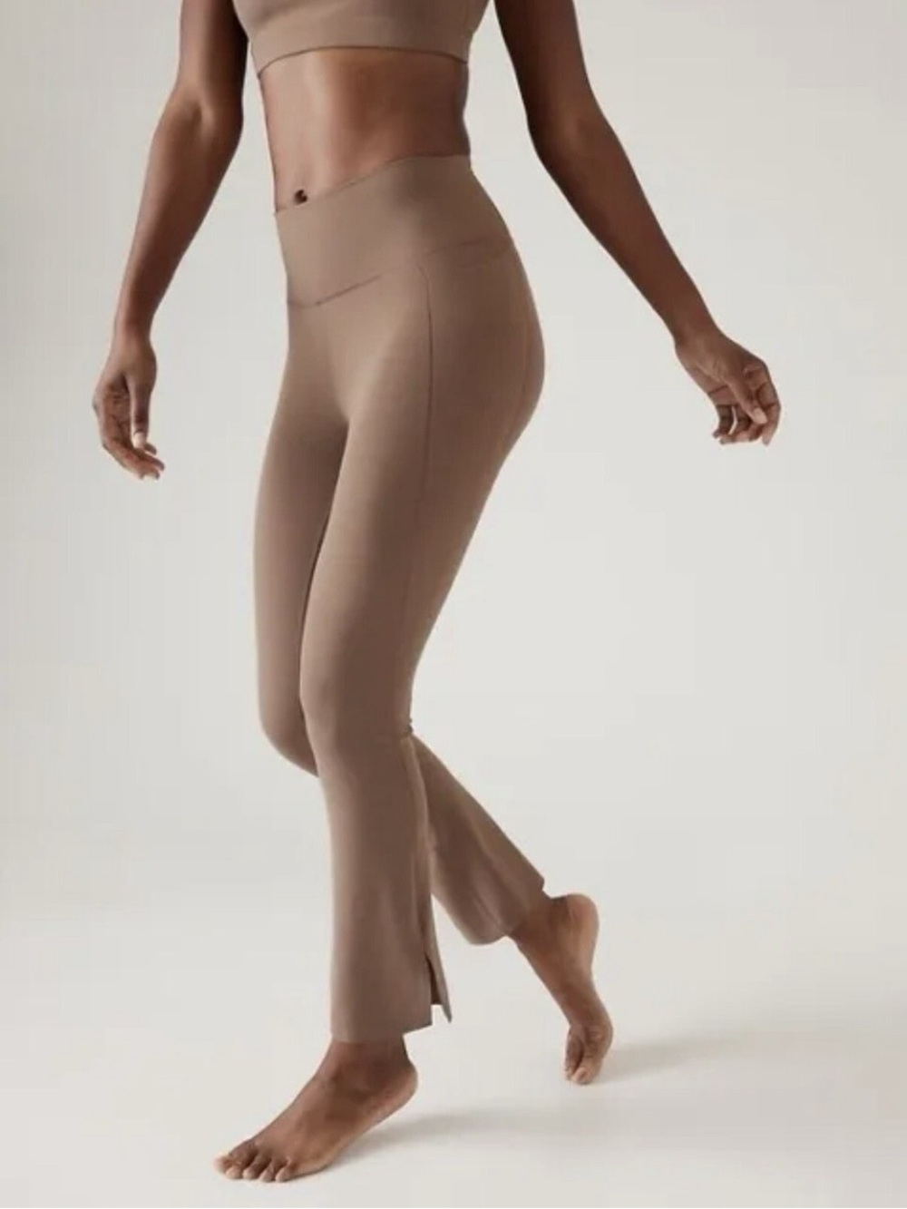 Athleta Transcend Stash Crop Straight Leg Pants Brown Beige XXS